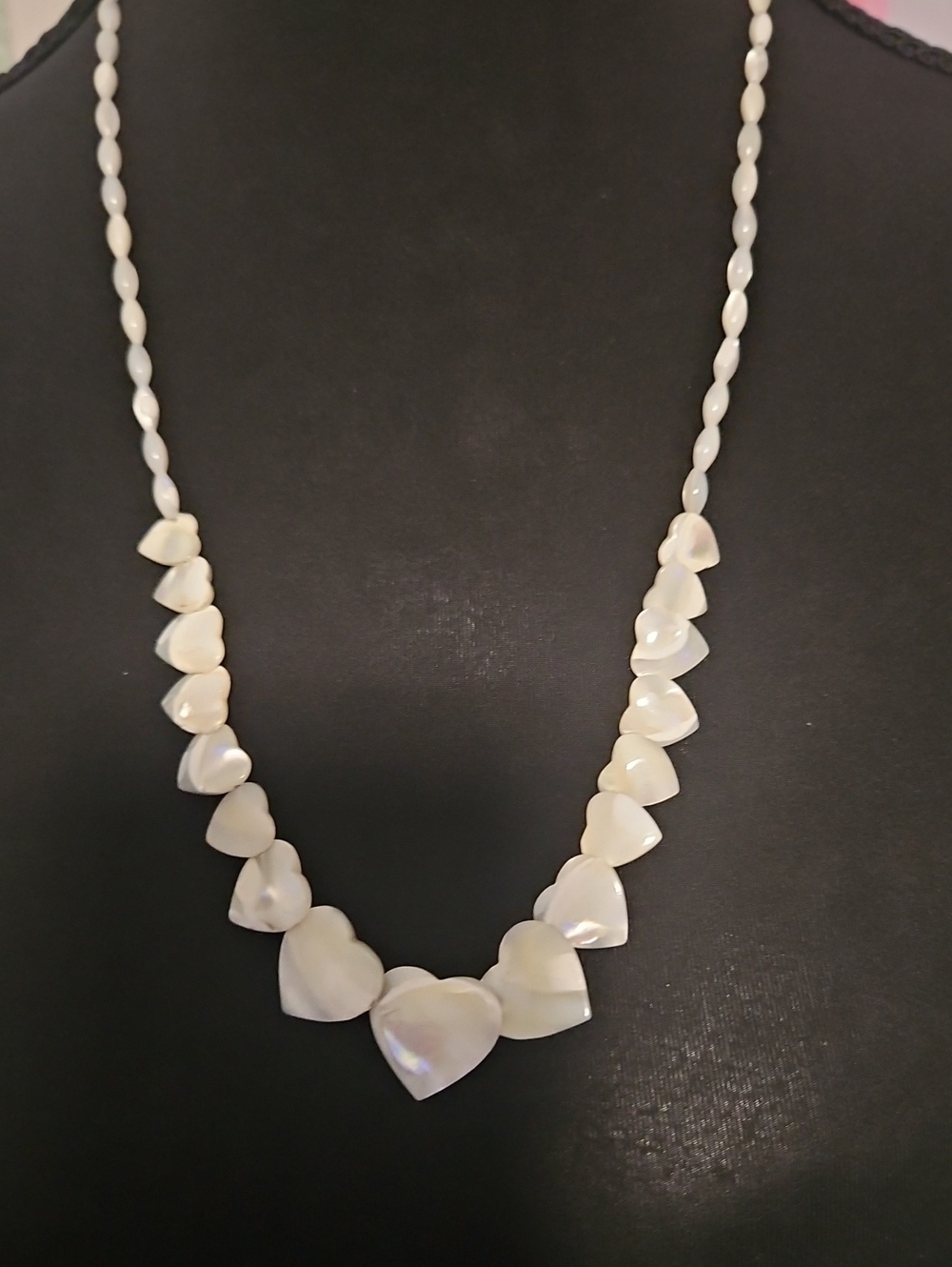 Mother Of Pearl Heart Necklace - Ivory